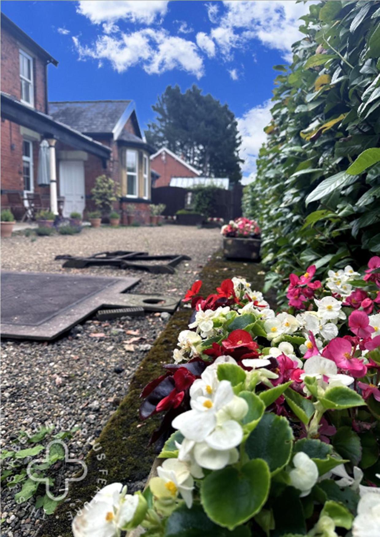 Station House Holiday Cottages, Exclusively For Grown Ups, Thornton Dale Pickering Eksteriør bilde