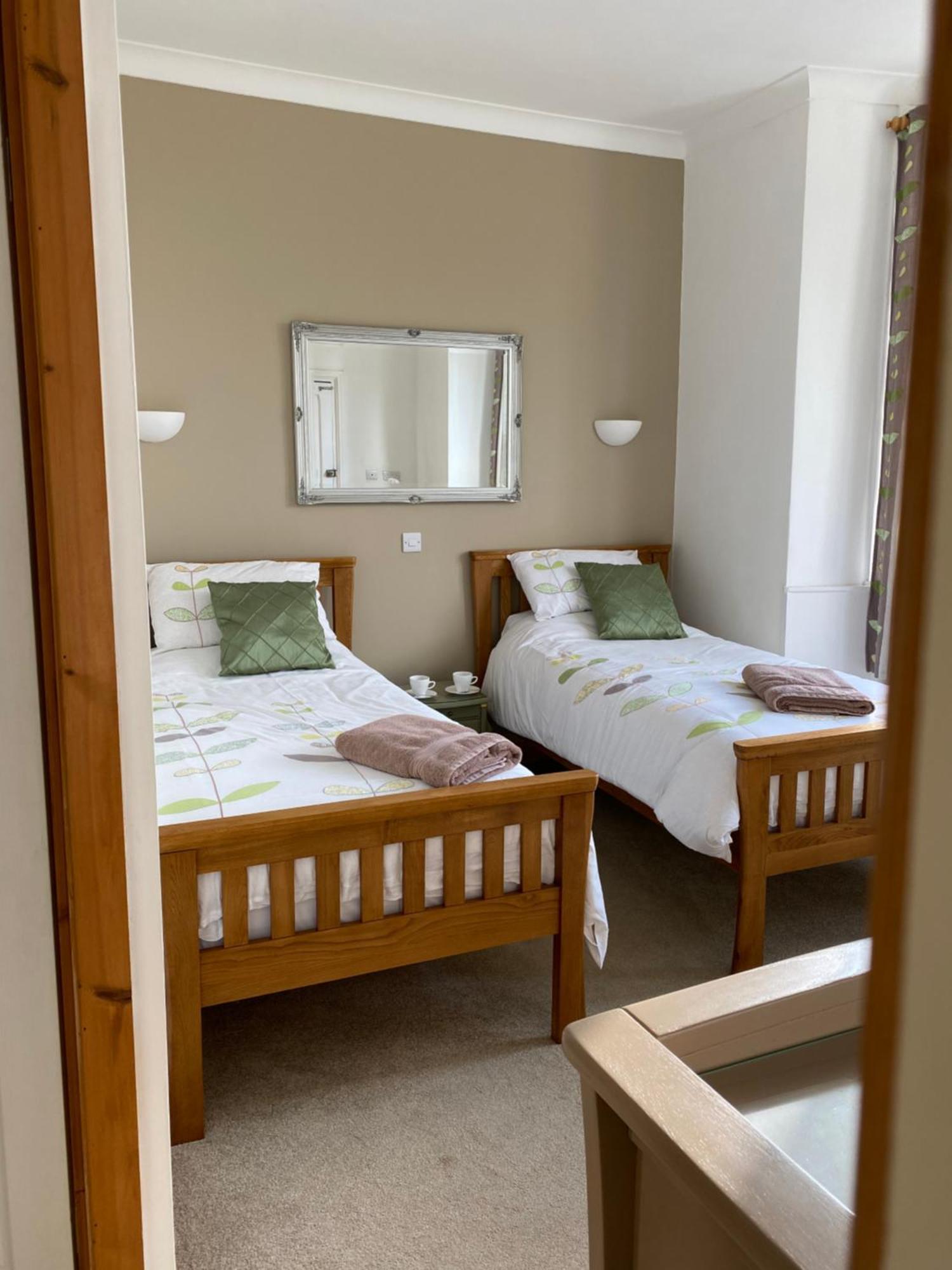 Station House Holiday Cottages, Exclusively For Grown Ups, Thornton Dale Pickering Eksteriør bilde